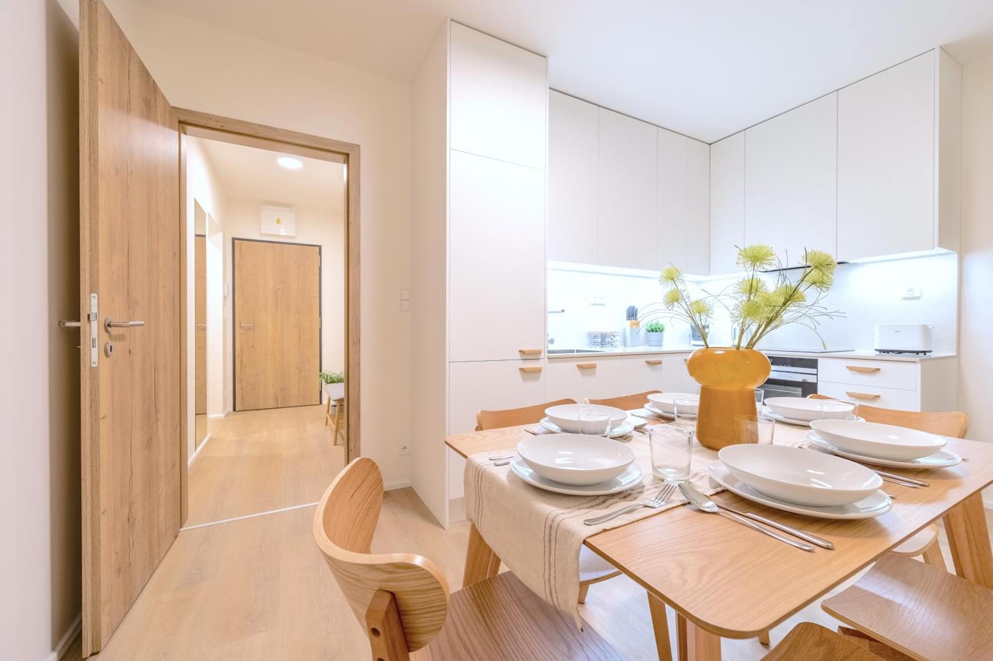 Appartement Bright 2Br - 5Th Floor, Balcony, Free Parking By Gravity Prague Extérieur photo