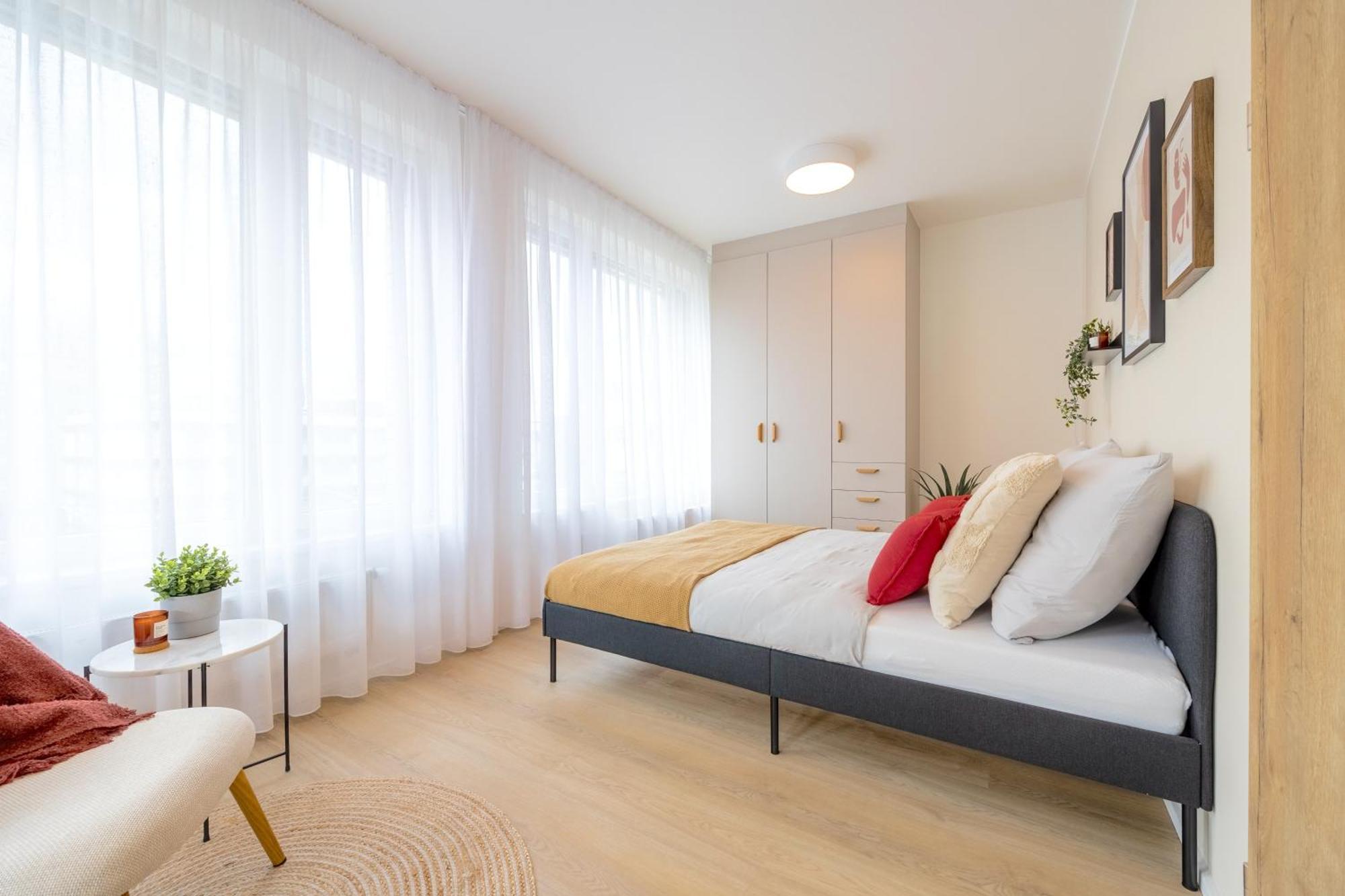 Appartement Bright 2Br - 5Th Floor, Balcony, Free Parking By Gravity Prague Extérieur photo