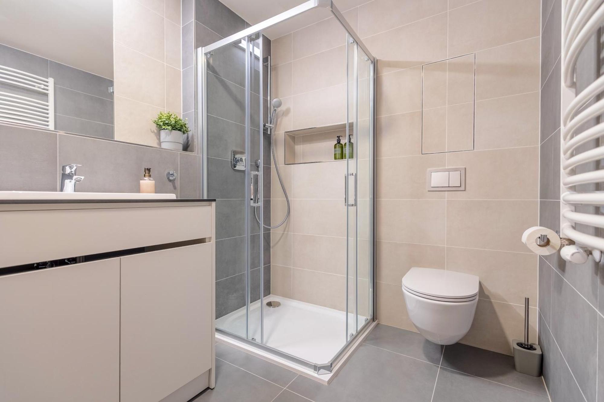 Appartement Bright 2Br - 5Th Floor, Balcony, Free Parking By Gravity Prague Extérieur photo
