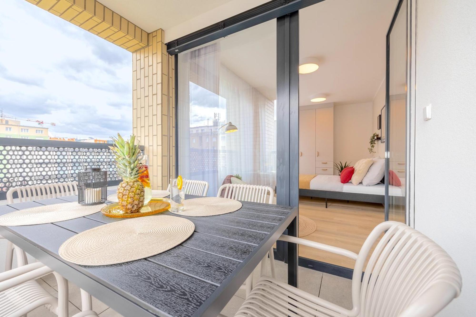 Appartement Bright 2Br - 5Th Floor, Balcony, Free Parking By Gravity Prague Extérieur photo