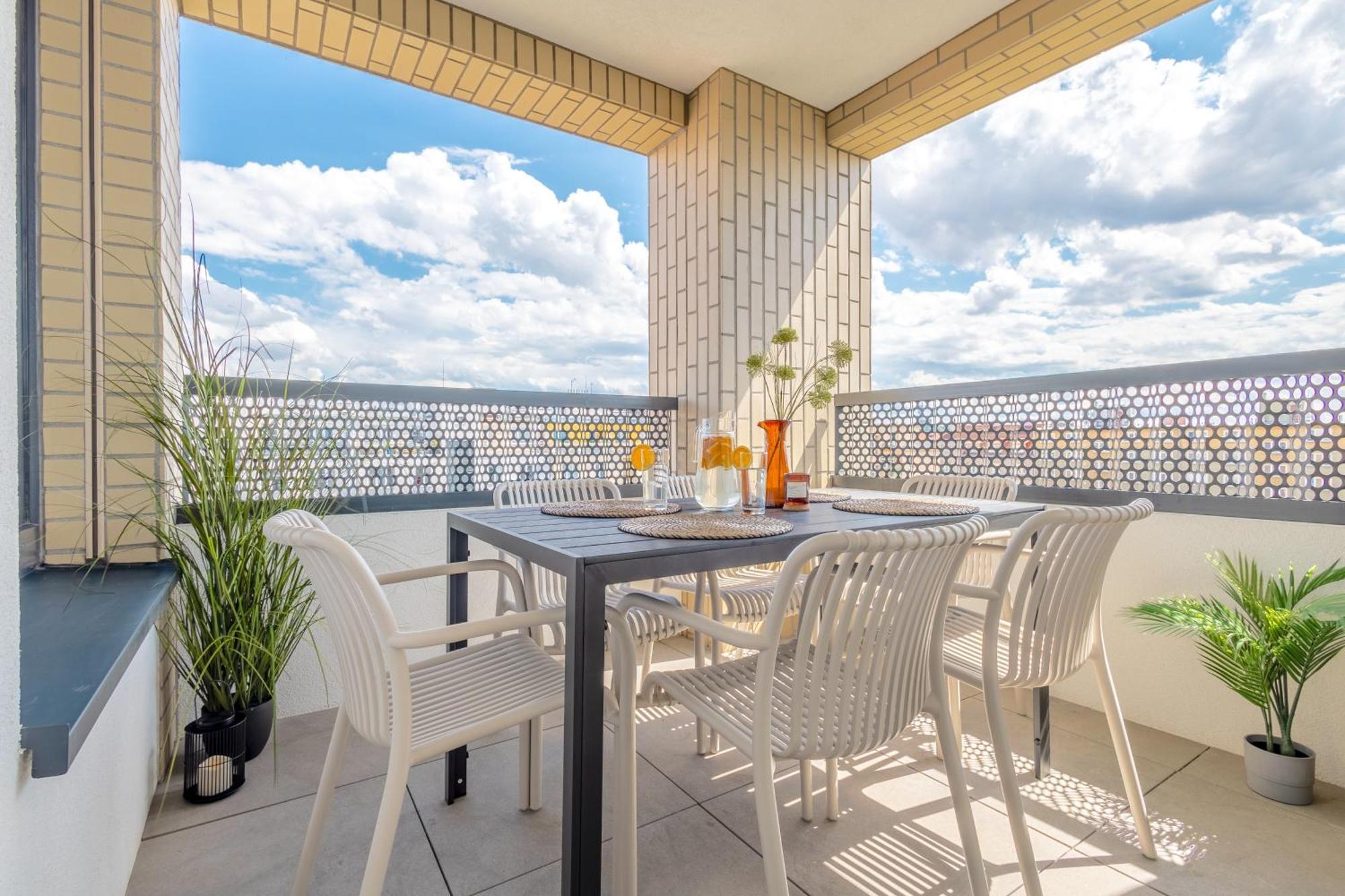 Appartement Bright 2Br - 5Th Floor, Balcony, Free Parking By Gravity Prague Extérieur photo