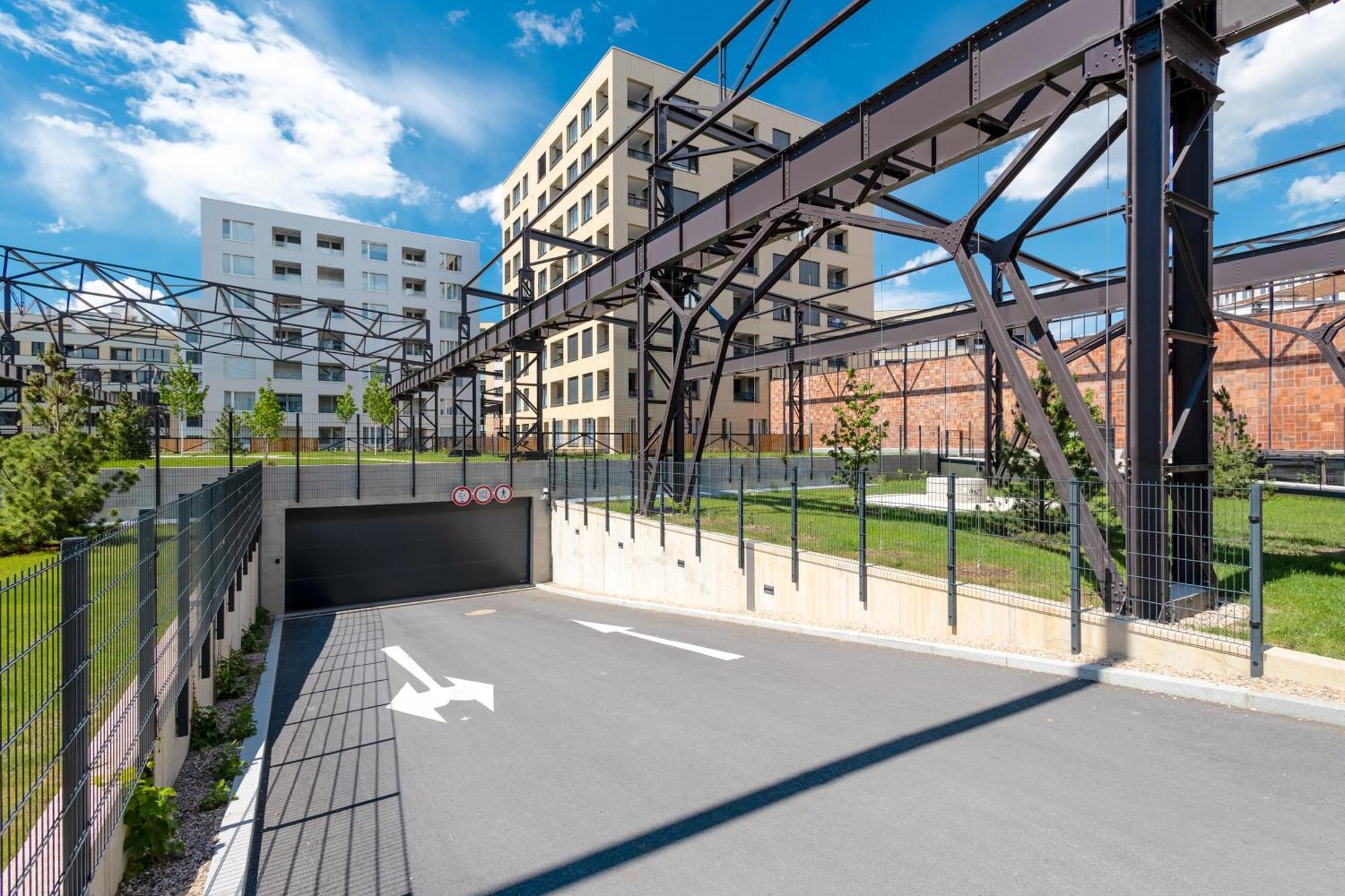 Appartement Bright 2Br - 5Th Floor, Balcony, Free Parking By Gravity Prague Extérieur photo